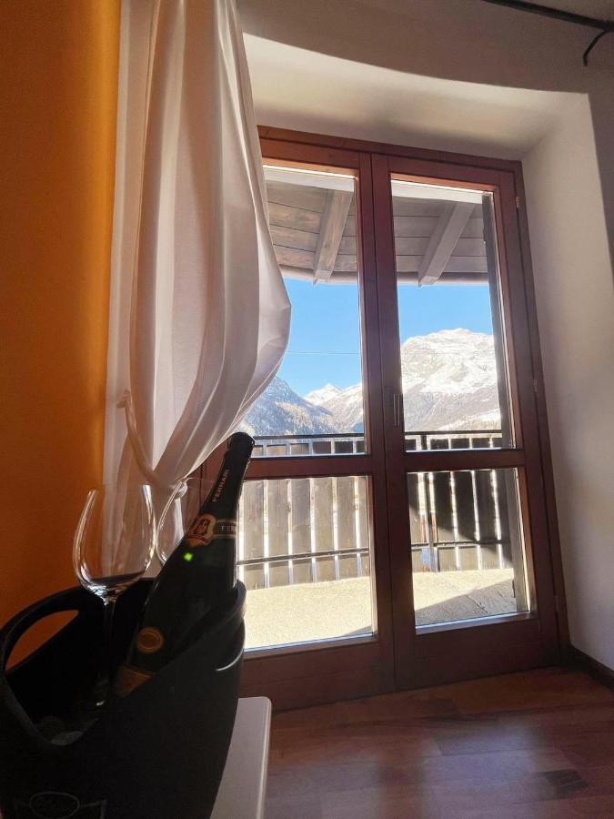 Hotel Sasso Nero Chiesa in Valmalenco Exteriér fotografie