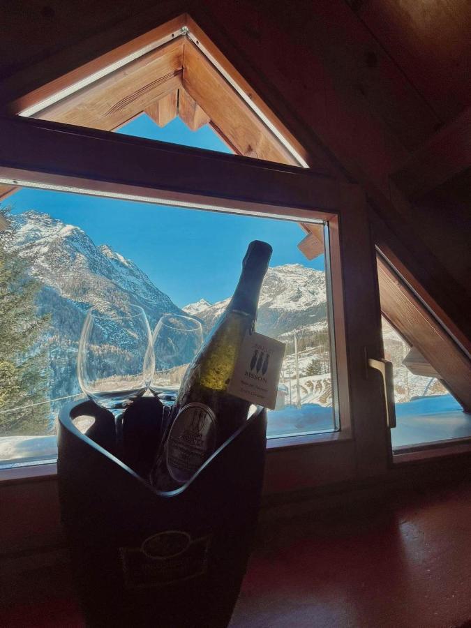 Hotel Sasso Nero Chiesa in Valmalenco Exteriér fotografie