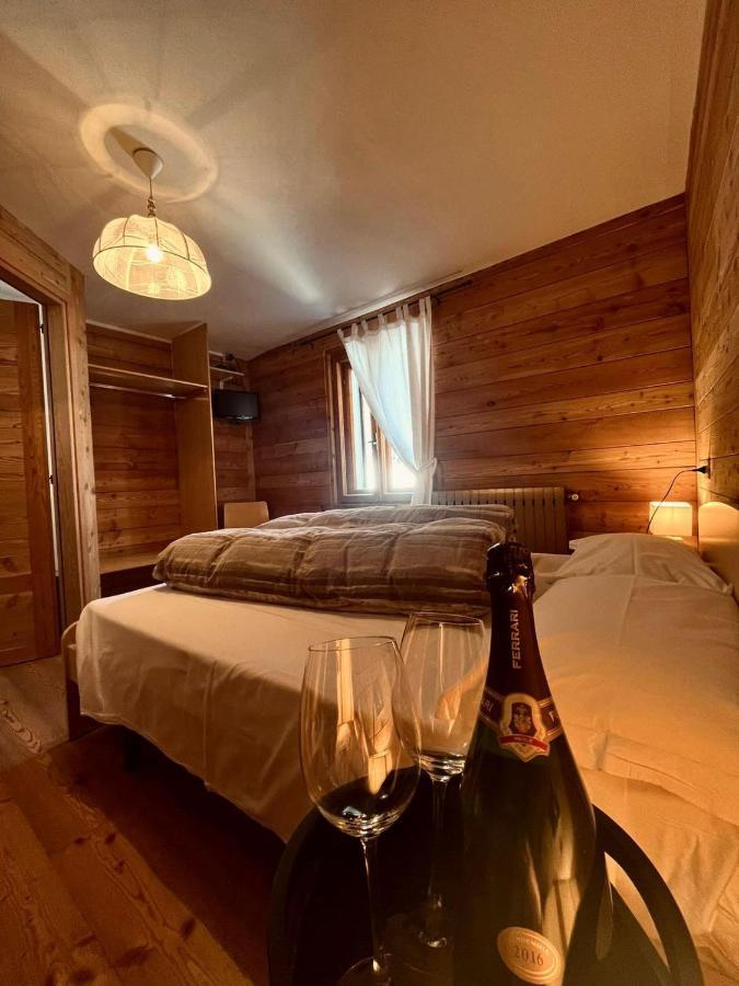 Hotel Sasso Nero Chiesa in Valmalenco Exteriér fotografie