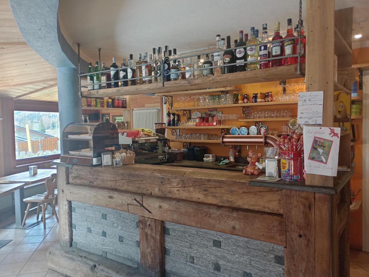 Hotel Sasso Nero Chiesa in Valmalenco Exteriér fotografie