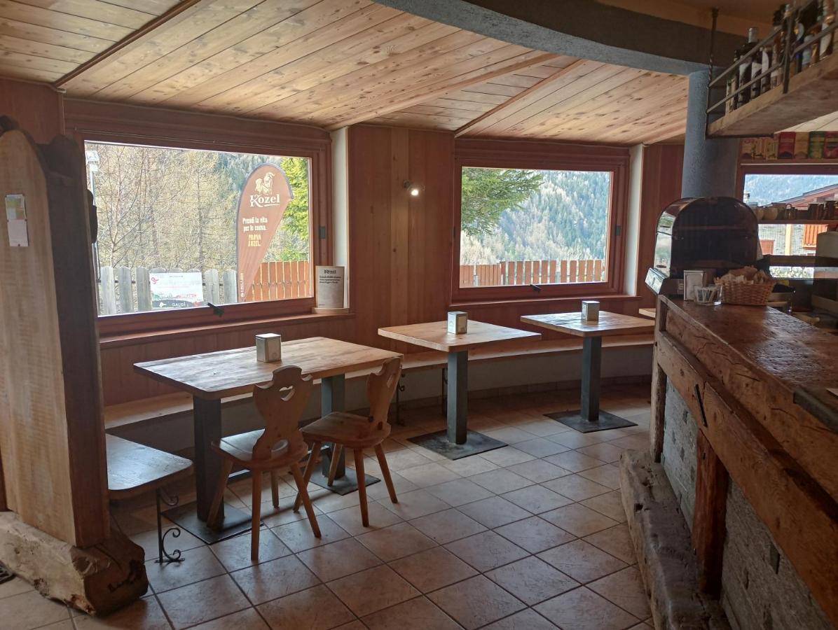 Hotel Sasso Nero Chiesa in Valmalenco Exteriér fotografie
