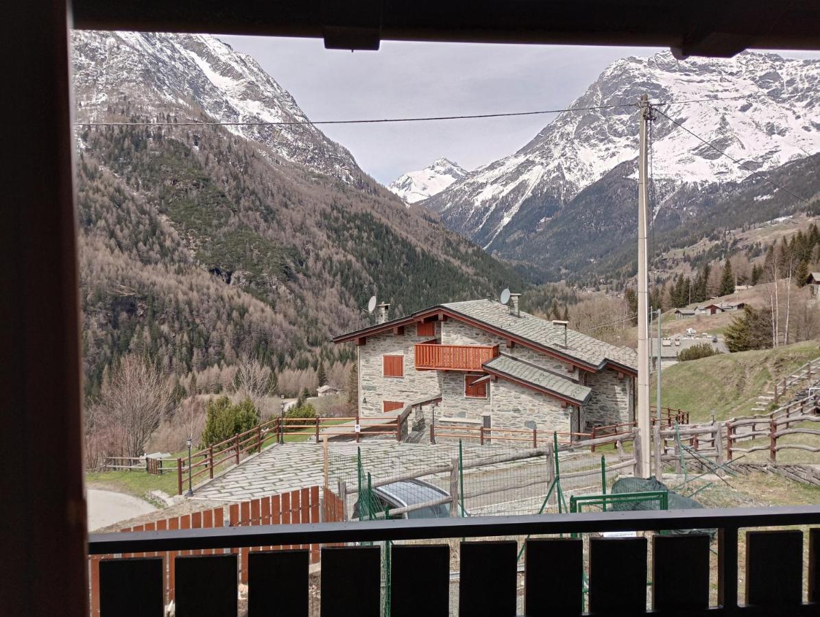 Hotel Sasso Nero Chiesa in Valmalenco Exteriér fotografie