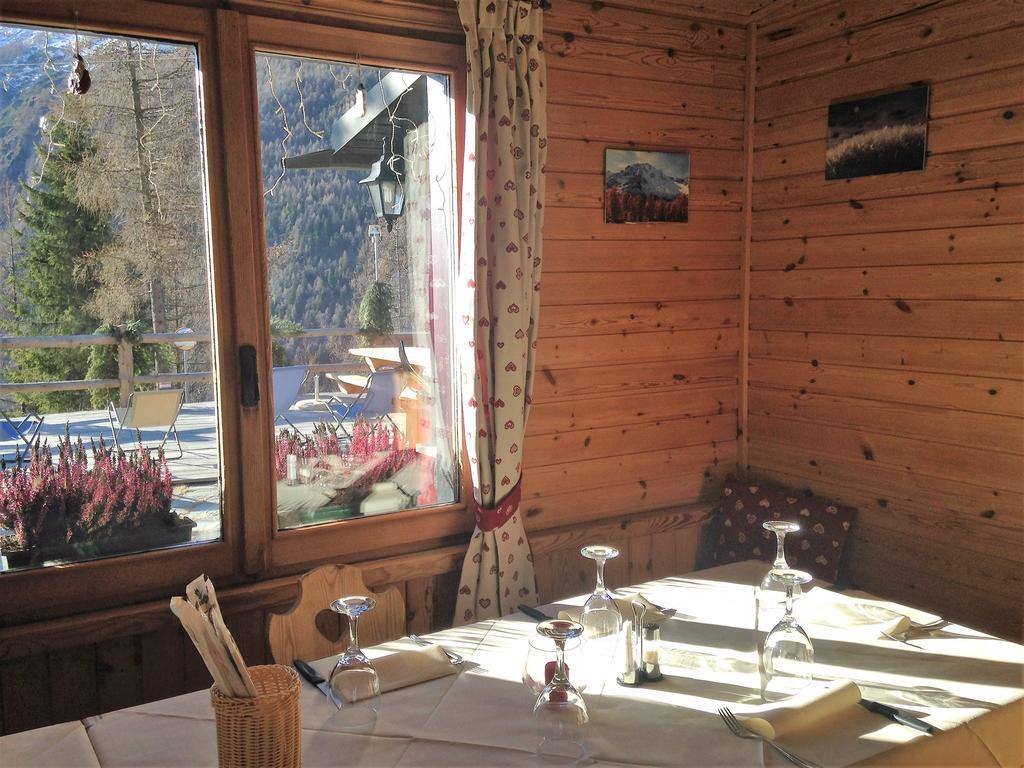 Hotel Sasso Nero Chiesa in Valmalenco Exteriér fotografie